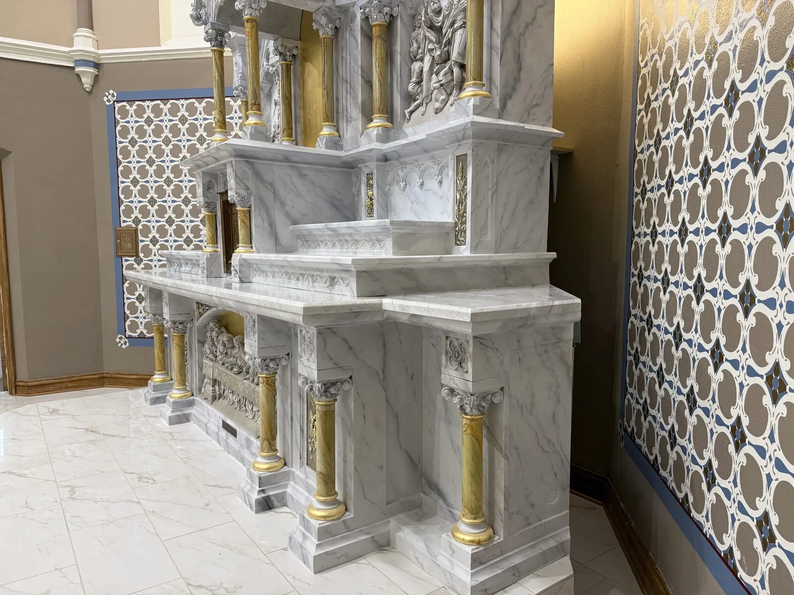 Marbleized high altar, side view showing painted marble finish